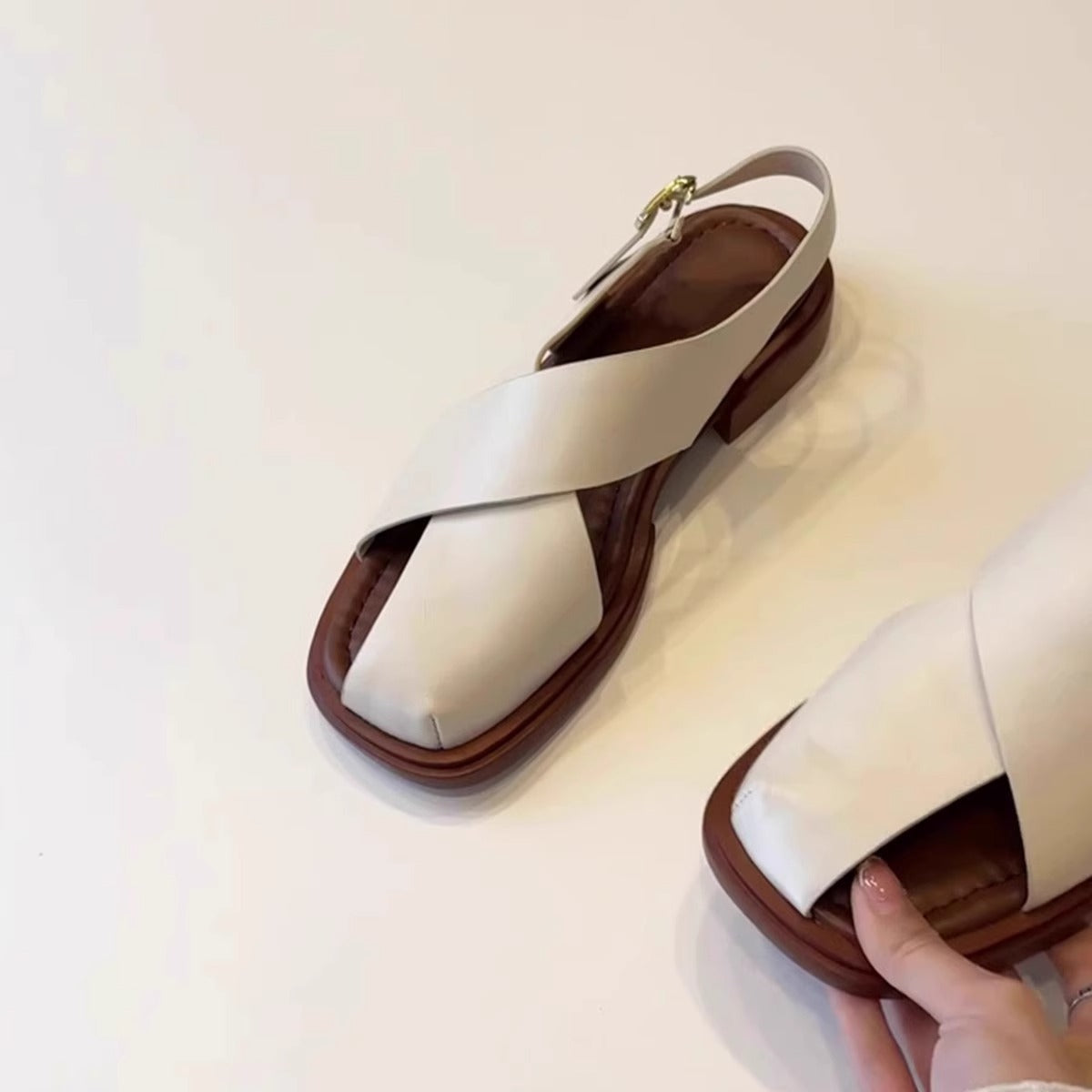 Roman Sandals With Buckle